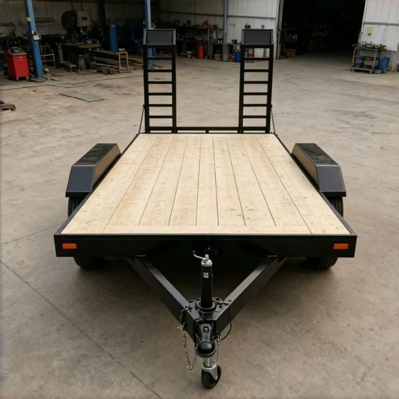 タンデムアクスル木製デッキ装備トレーラー（頑丈なランプ付き） - Heavy Equipment Hauling のレビューと価格